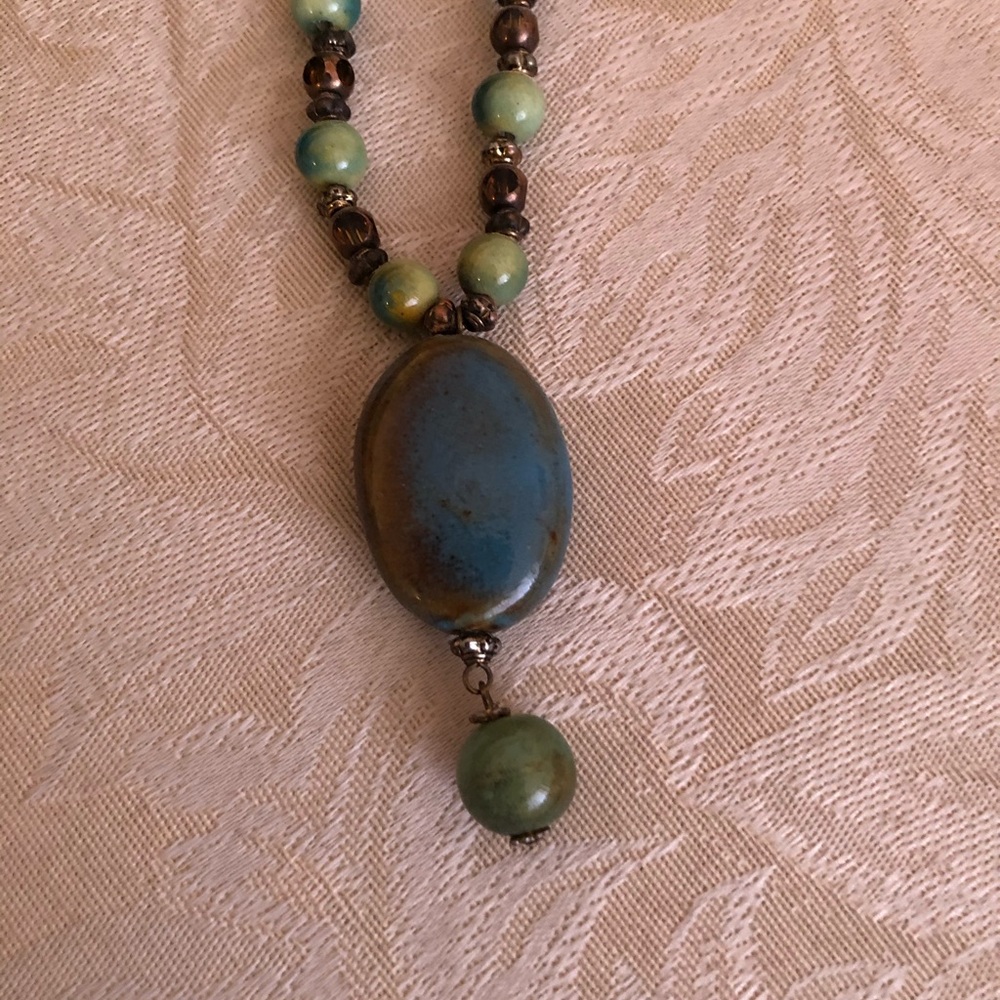 Multicolored turquoise necklace.